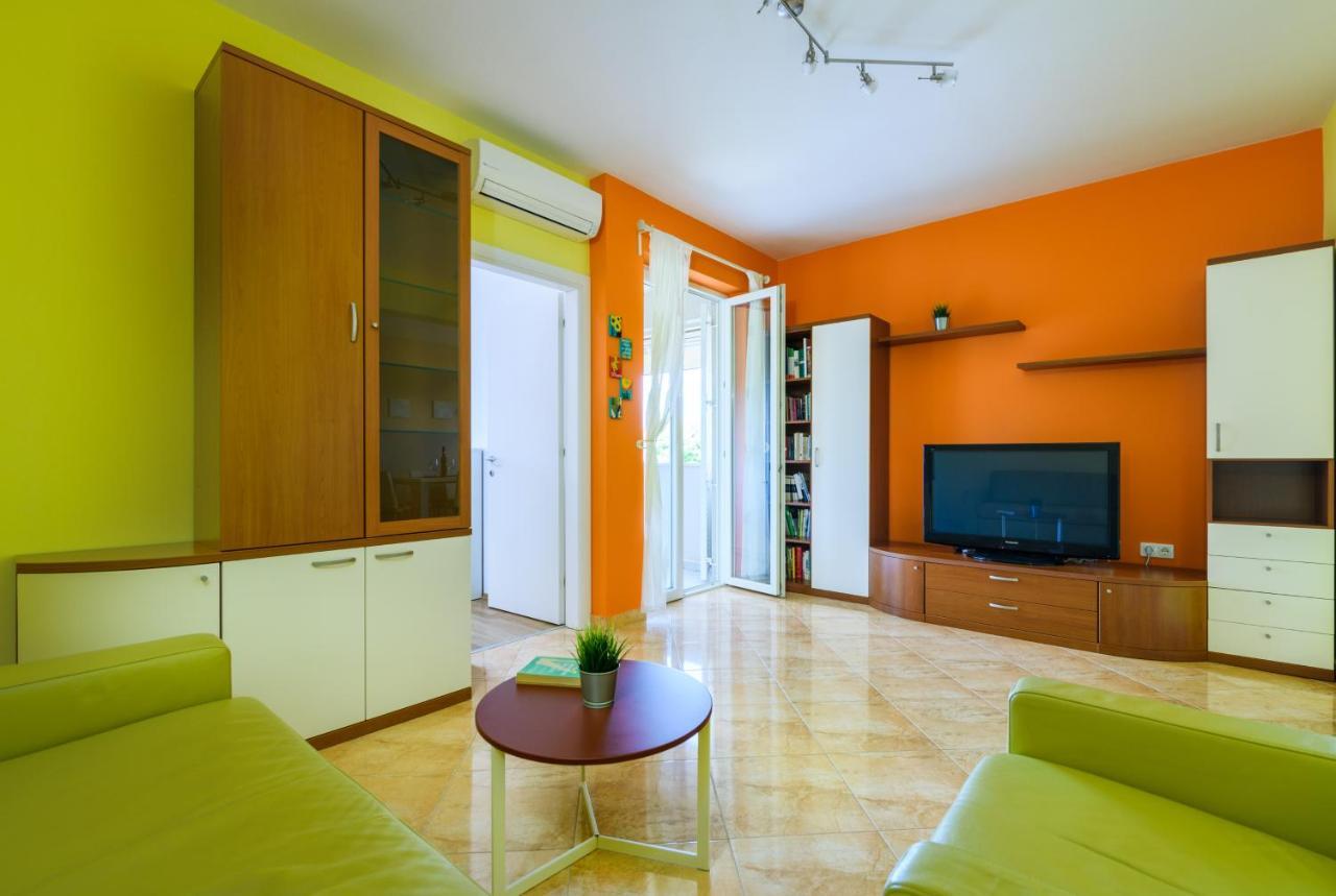 Apartment Sugar Ровінь Екстер'єр фото