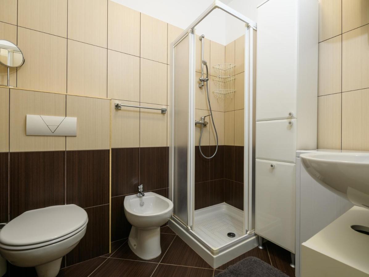 Apartment Sugar Ровінь Екстер'єр фото