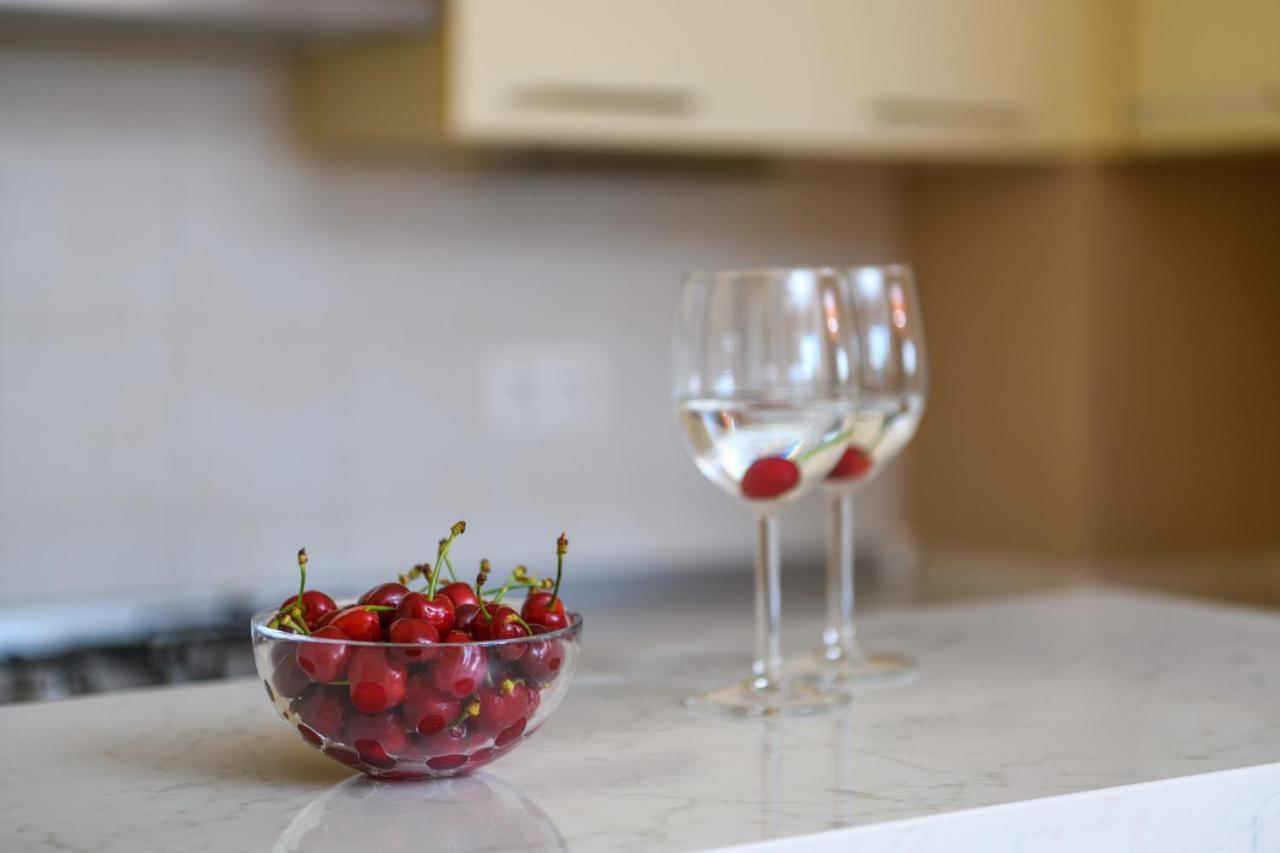 Apartment Sugar Ровінь Екстер'єр фото
