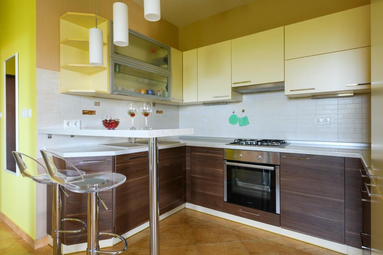 Apartment Sugar Ровінь Екстер'єр фото