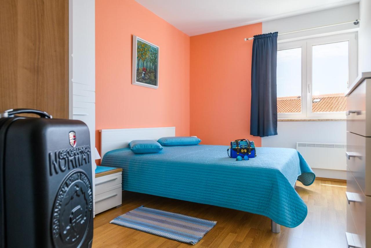 Apartment Sugar Ровінь Екстер'єр фото