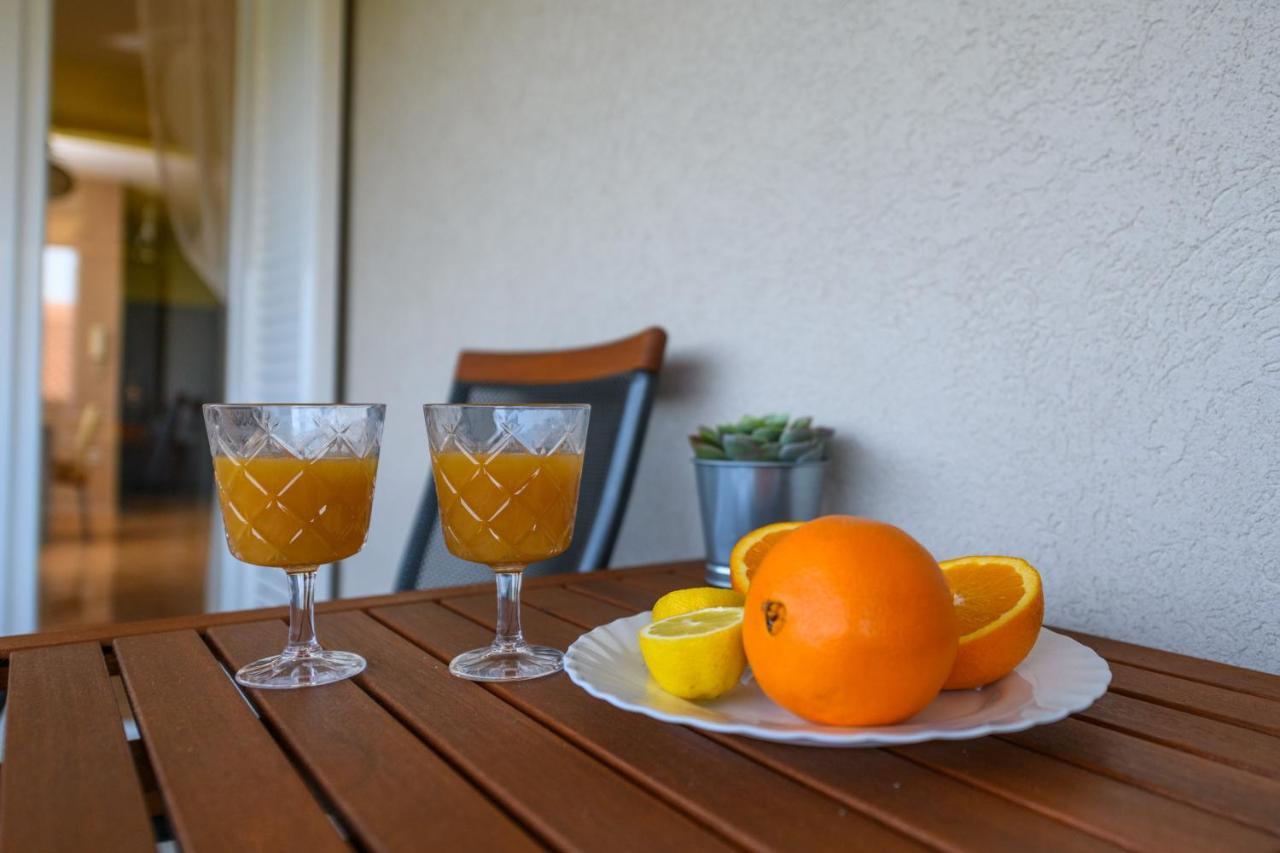 Apartment Sugar Ровінь Екстер'єр фото
