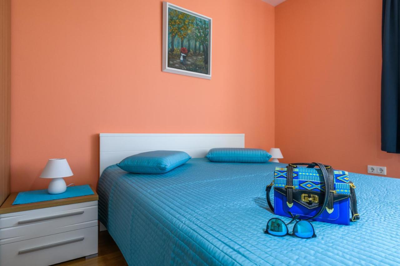 Apartment Sugar Ровінь Екстер'єр фото